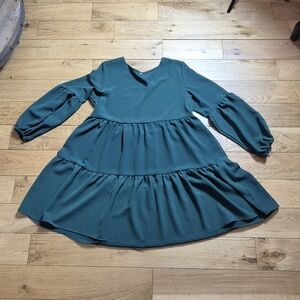 Green Tiered Long-Sleeve Casual Dress